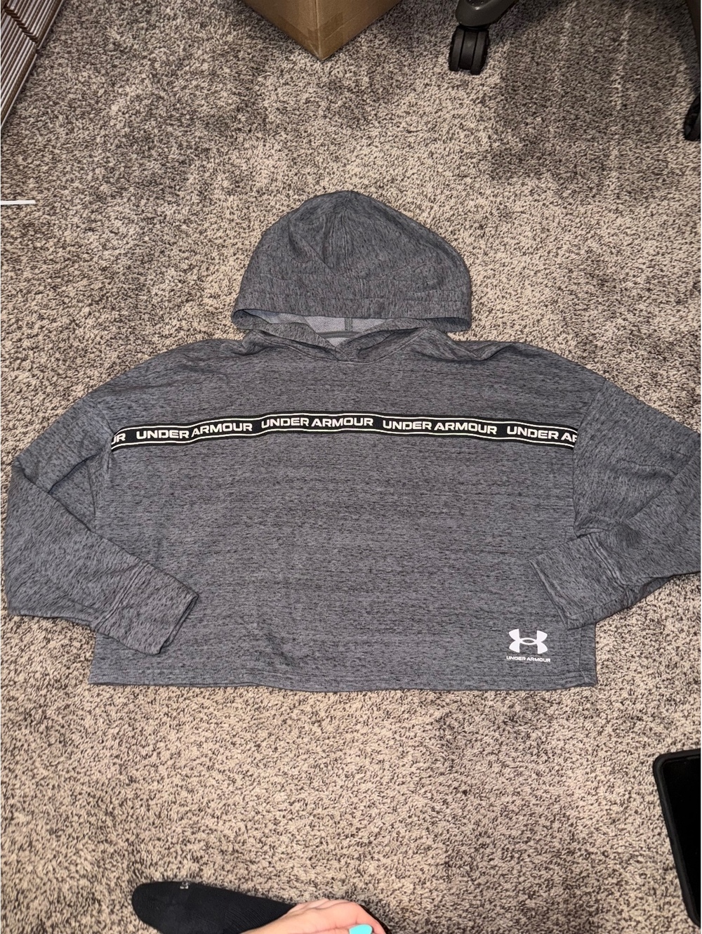 Under Armour Women's Gray Hooded Sweatshirt Size Small 0015